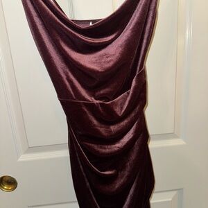 Elegant Burgundy Velvet Mini Dress